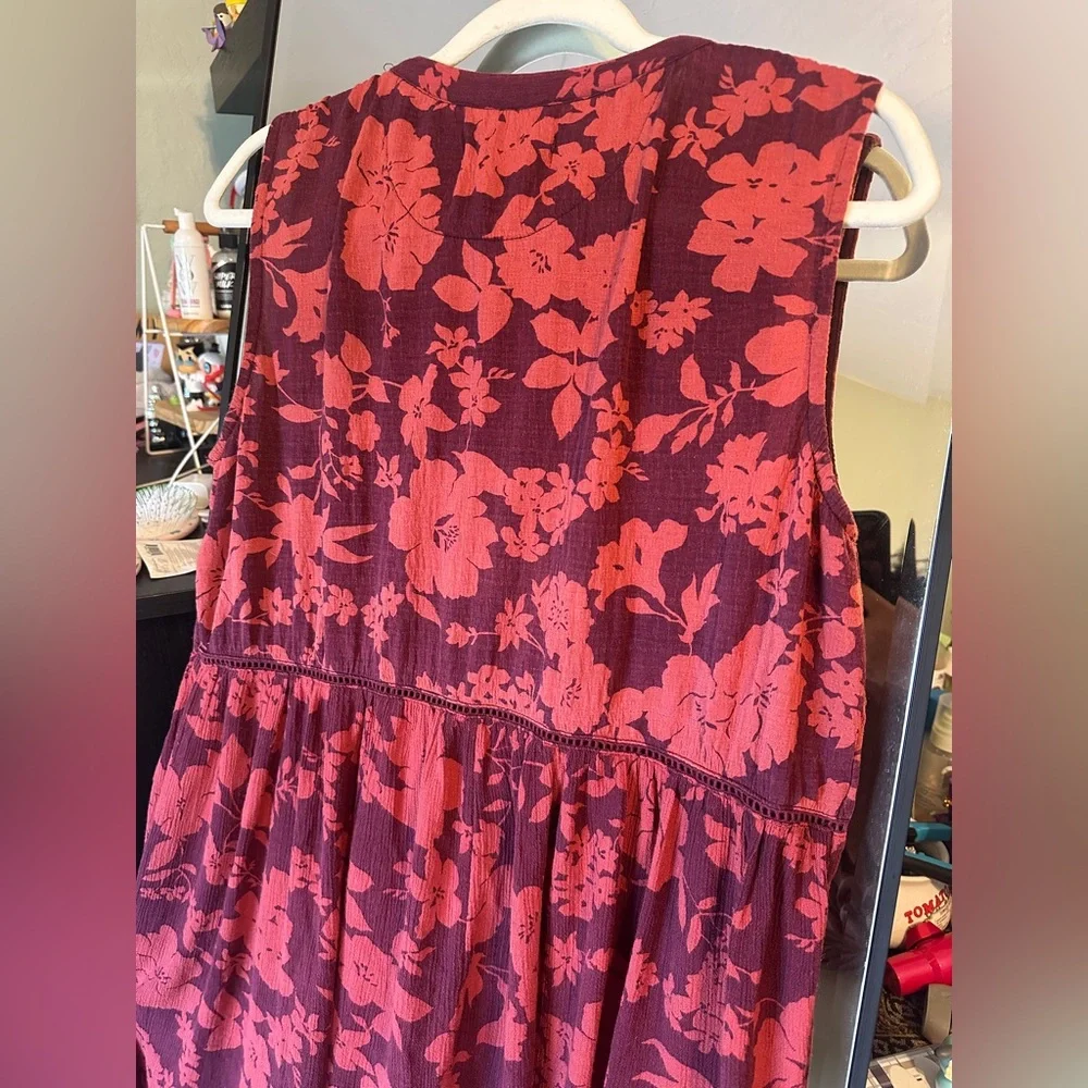Anthropologie Sleeveless Nia Tunic in Wine Floral - Picture 12 of 12